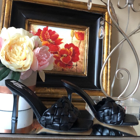 Marc Fisher Brizo Heeled Sandal Black MSRP $89 - Picture 8 of 15